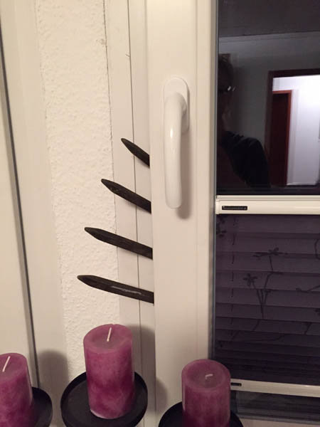 16-04_Versuchter_Einbruch.jpg 16-04_Versuchter_Einbruch.jpg