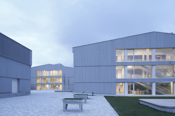 Pressefoto_DNP_02_Schmuttertal_Gymnasium_Copyright_StefanMueller-Naumann.jpg Pressefoto_DNP_02_Schmuttertal_Gymnasium_Copyright_StefanMueller-Naumann.jpg