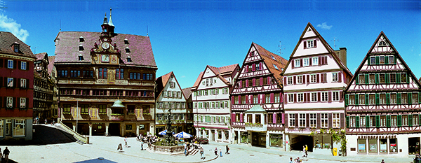 Rathaus Tuebingen-01 Rathaus von aussen Quelle Universitaets.jpg