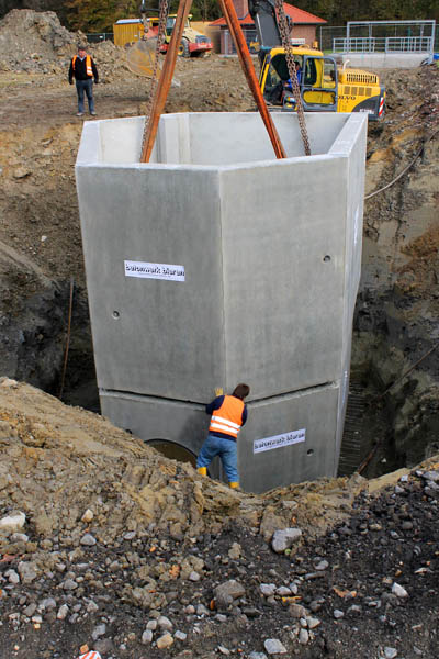 008_Trennbauwerk.jpg 008_Trennbauwerk.jpg