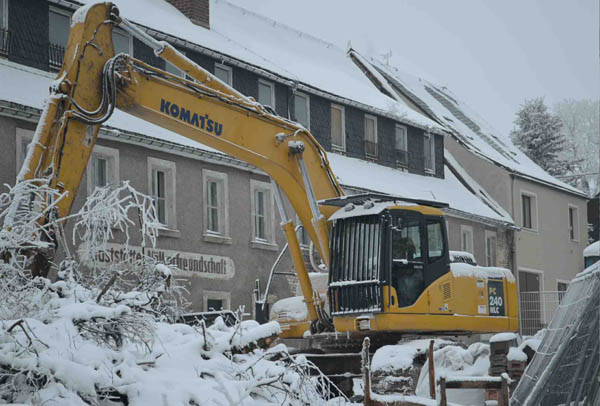 GTÃœ watt vor TÃ¼cken bei GebÃ¤udeabbrÃ¼chen I.JPG